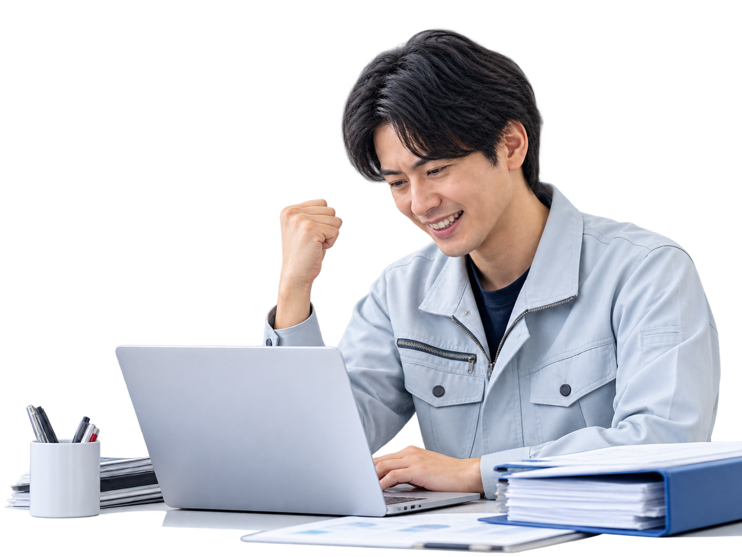 ノートPCで整理された記録を確認する作業着の担当者
